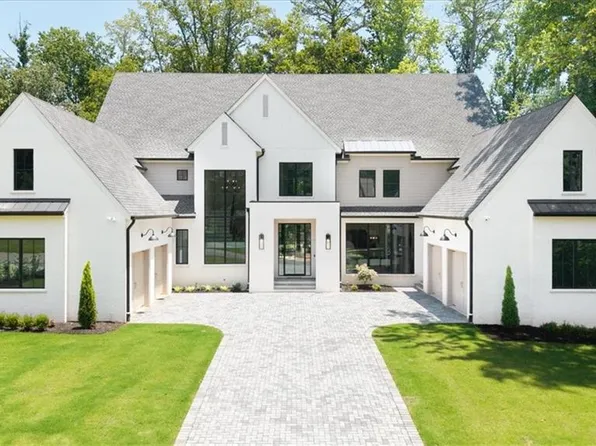 4785 Merlendale Ct, Atlanta, GA 30327