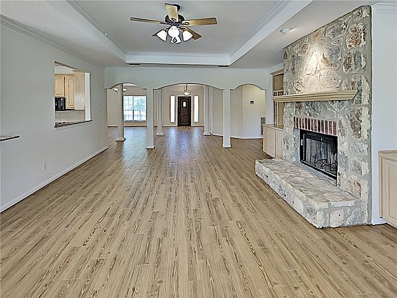 5th image of 120 Woodland Dr