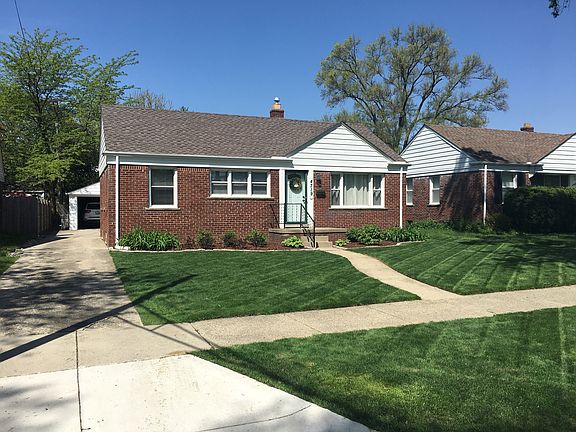 2nd image of 4719 Elmwood Ave