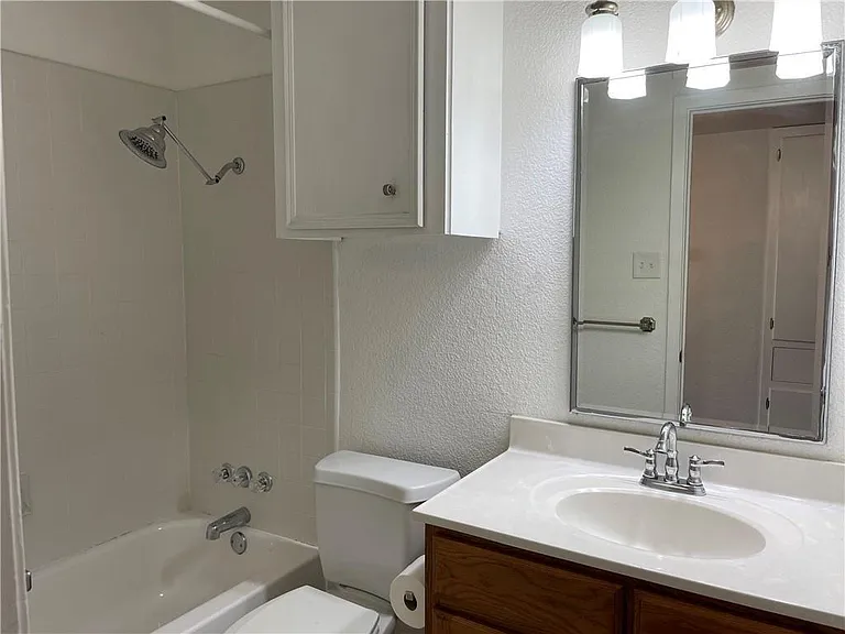 6501 E Hill Dr #203 — Photo 14