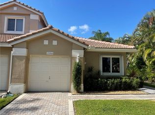 15864 SW 10th St, Hollywood, FL 33027