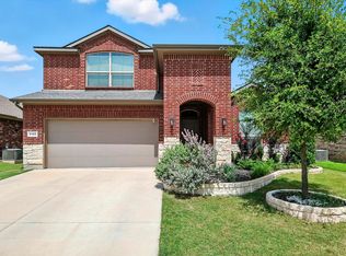 9100 Pearfield Rd, Fort Worth, TX 76179