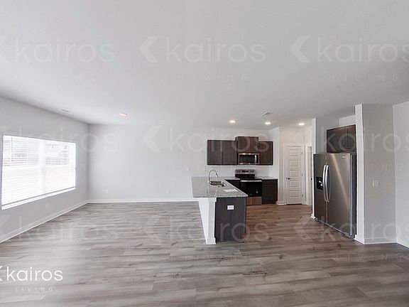 5th image of 7212 Chatfield Way NW