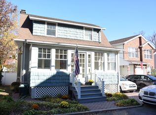 4 Ross Ln, Staten Island, NY 10312
