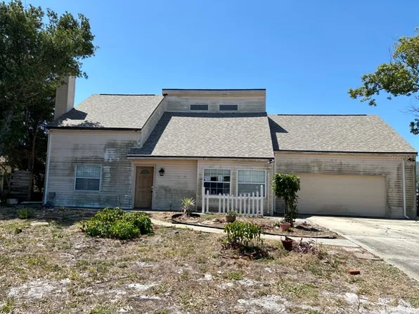 5203 2nd Avenue Dr NW, Bradenton, FL 34209