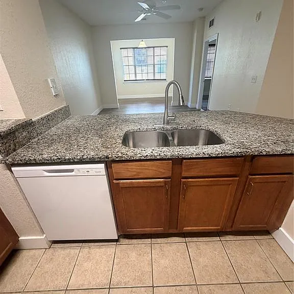 8137 Claire Ann Dr #207 — Photo 7