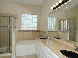 2015 Golden Topaz Dr, Rosharon, TX 77583