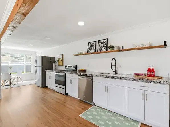 1212 N Buccaneer Dr, Salt Lake City, UT 84116