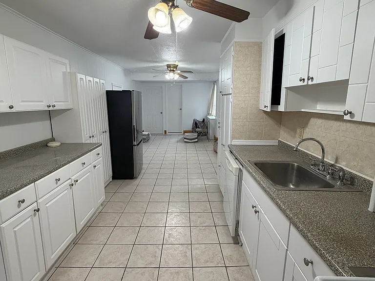 1625 Stadium Ave #2 — Photo 7