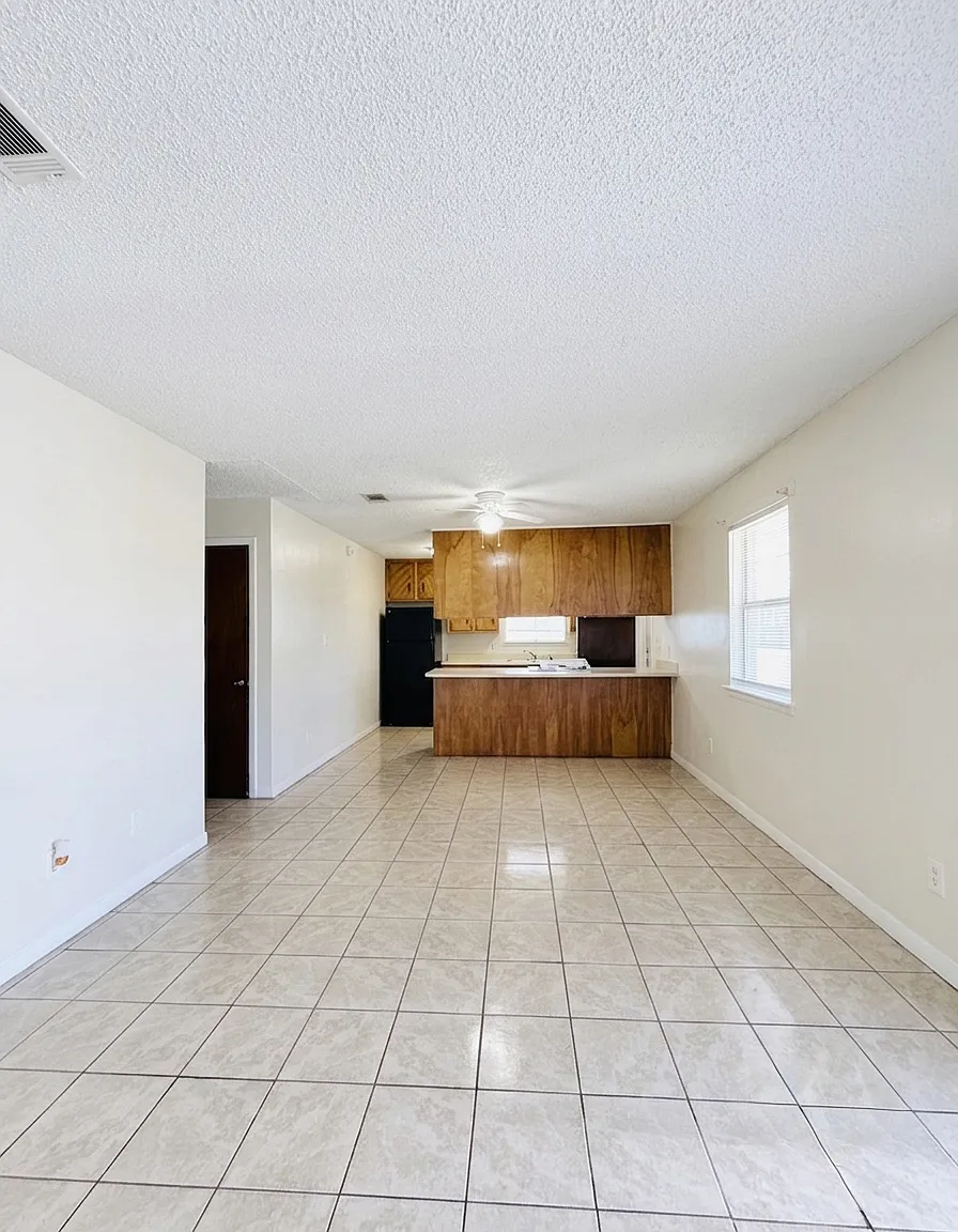 535 South 61st Ave - 535A — Photo 1