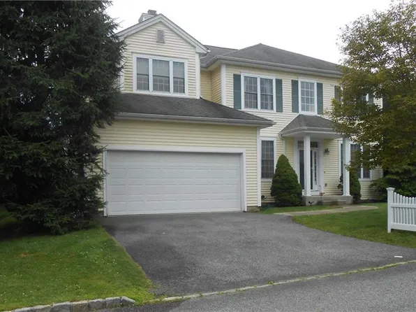 25 Allegra Ct, White Plains, NY 10603