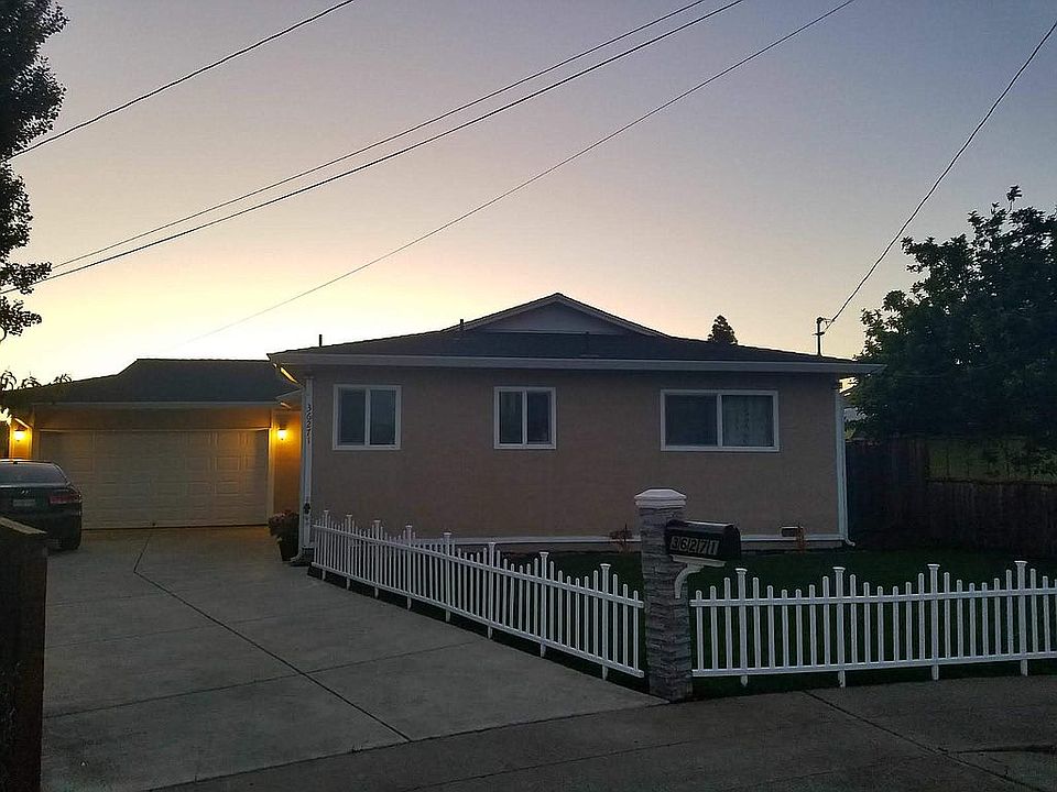 2nd image of 36271 Colbert Pl