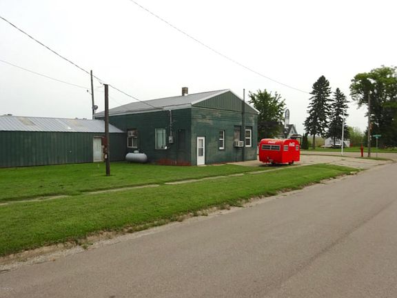 3rd image of 100 N 1st St