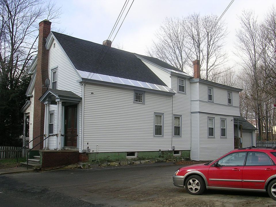 2nd image of 95 Union St