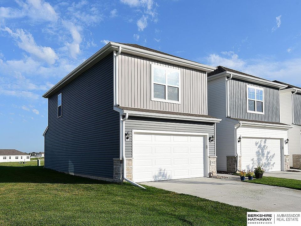 1st image of 7512 S 204th Ave
