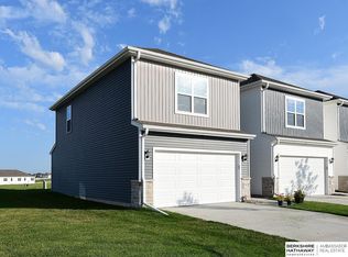 7512 S 204th Ave, Omaha, NE 68136