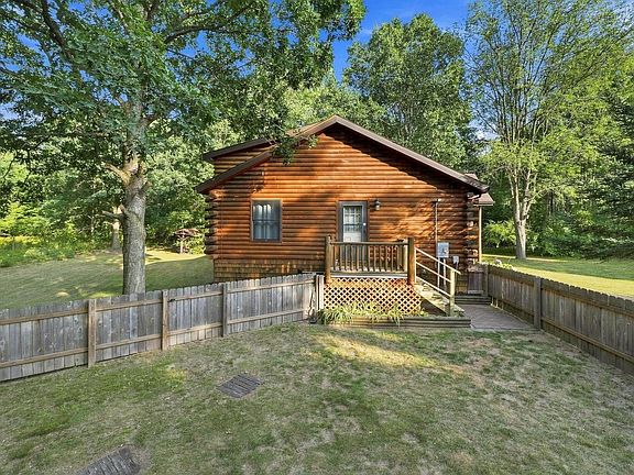 5th image of 2085 E Mannsiding Rd