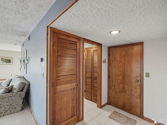 3rd image of 3301 Biddle Ave APT 5B