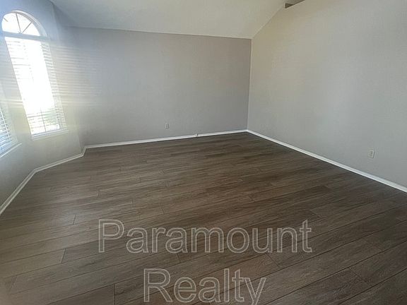 5th image of 1230 Mohr Cir