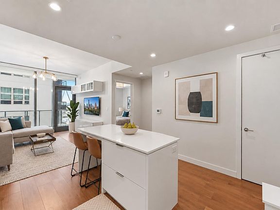 5th image of 44 East Ave #1503