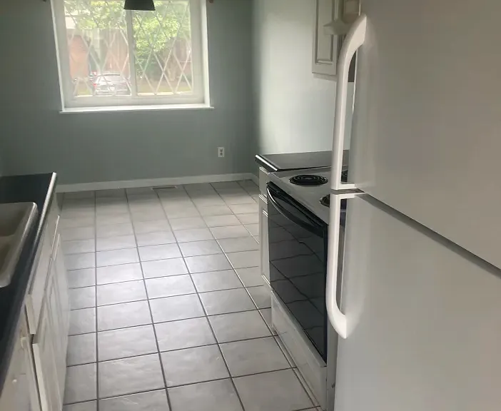 510 Halifax Cir — Photo 3