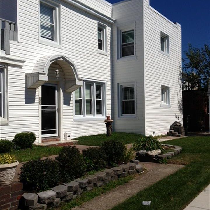 2nd image of 25 S Avolyn Ave
