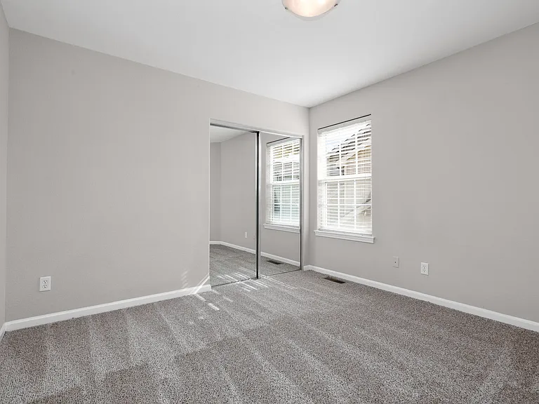 Ironwood Apartments and Townhomes — Photo 70