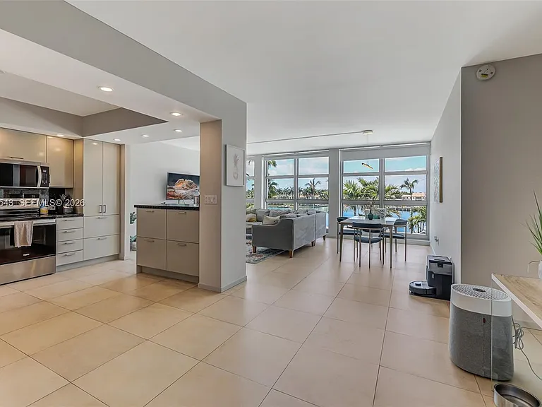 5055 Collins Ave #3K — Photo 12