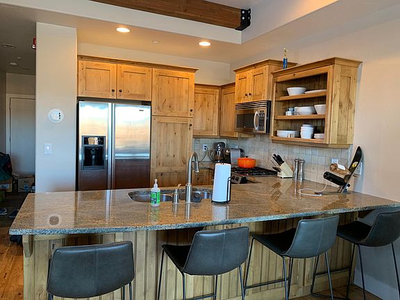 5th image of 6170 Park Ln S #32