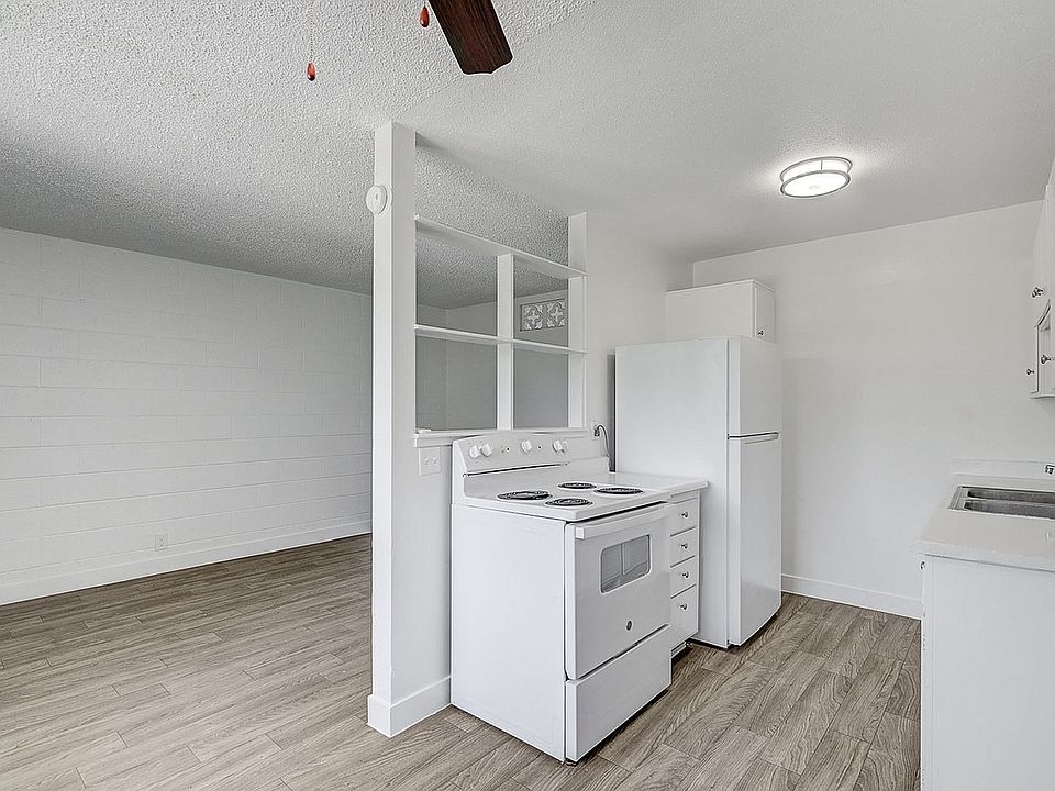 4805_Heidi St_unit 10-10