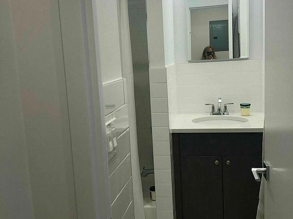 5th image of 60 W 76th St #7