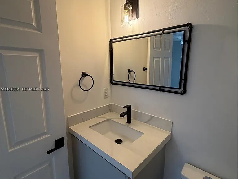 16940 SW 94th Ave #0 — Photo 11