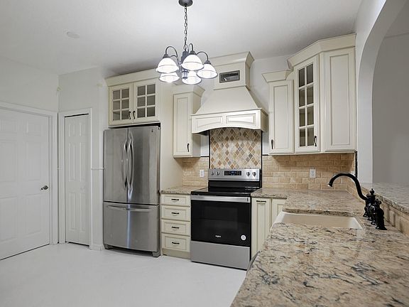 3rd image of 153 Aquarina Blvd
