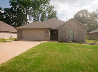 80 Brookwood Dr, Jackson, TN 38305