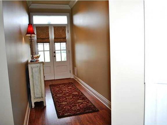 4th image of 105 Attie Cir
