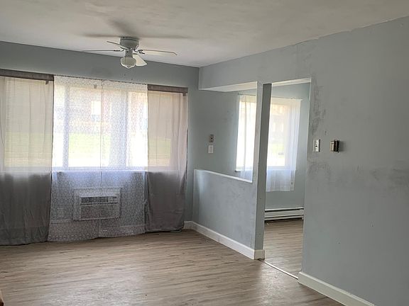2nd image of 7579 Hazelcrest Dr APT A