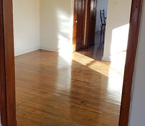 2nd image of 8808-8810 Riverview Blvd