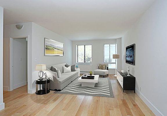 3rd image of 410 W 53rd St APT 529