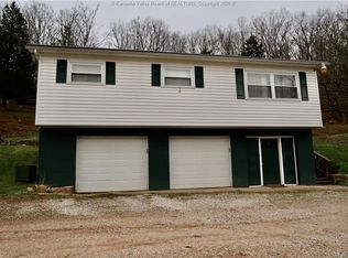 4329 Woodall Dr, Cross Lanes, WV 25313