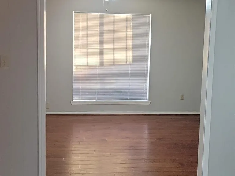 5703 Green Timbers Dr — Photo 3