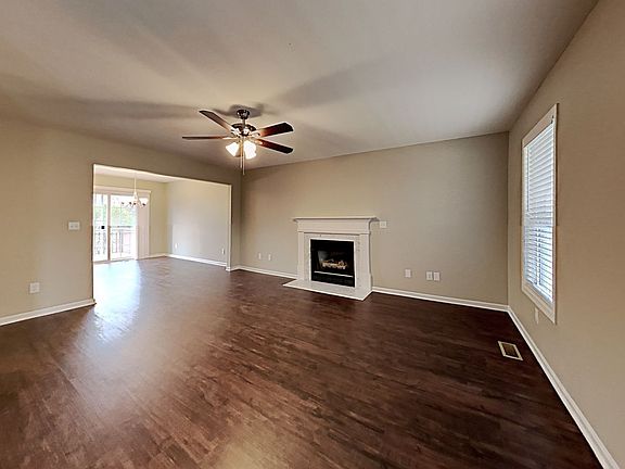 5th image of 729 Summey Farm Dr