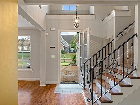 4th image of 9182 Sugarwood Dr