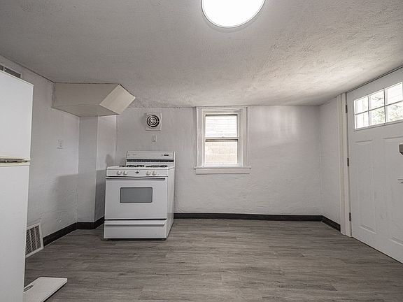 5th image of 735 1/2 7th Ave
