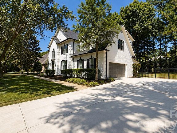 2nd image of 5138 Rotherfield Ct