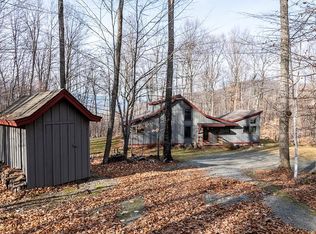 32 Corliss Point Way, Keene, NY 12942