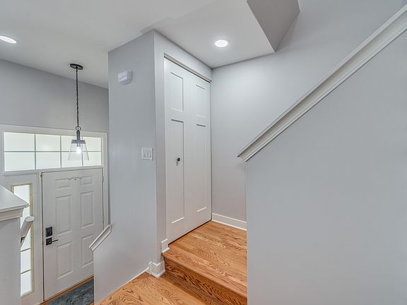 3rd image of 1602 Orchard Ct