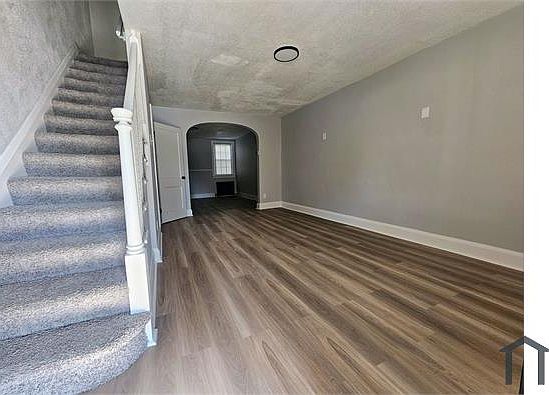 2nd image of 4004 Walrad St #Sfh