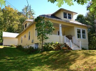 32 Old Lake Colby Rd, Saranac Lake, NY 12983
