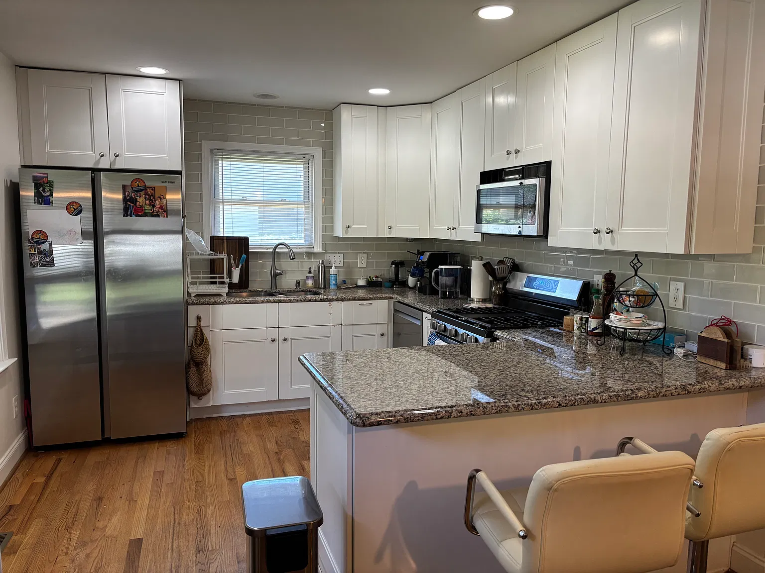 3 bed, 1150 sqft, $2,800 — Photo 2