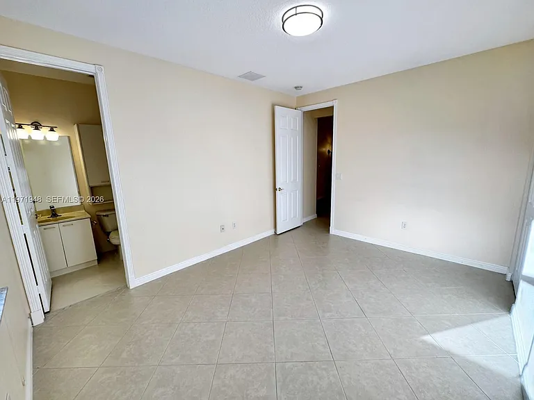 5028 SW 170th Ave — Photo 50